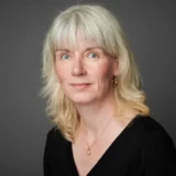 Speaker bio Fran Button Speaker bio Fran Button